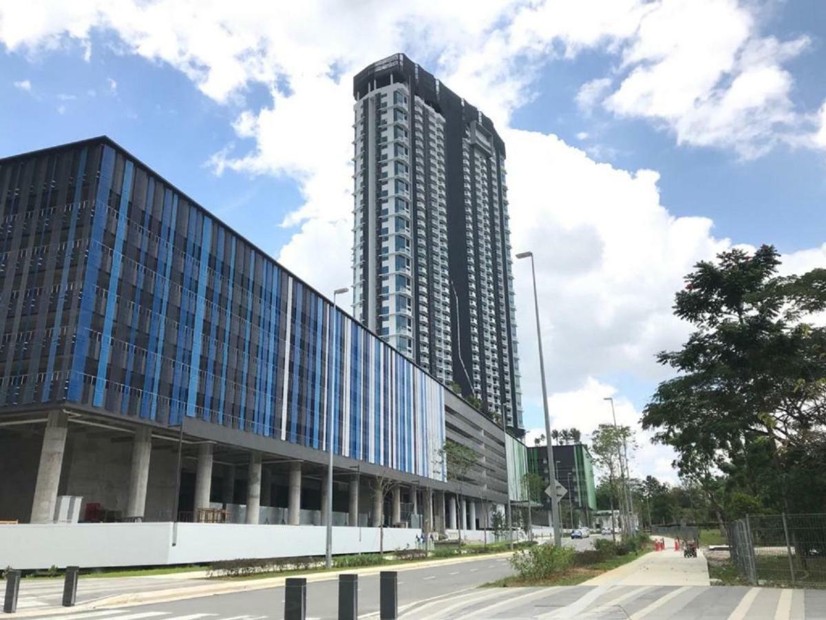 Almas Puteri Harbour Apartment Nusajaya  Ngoại thất bức ảnh